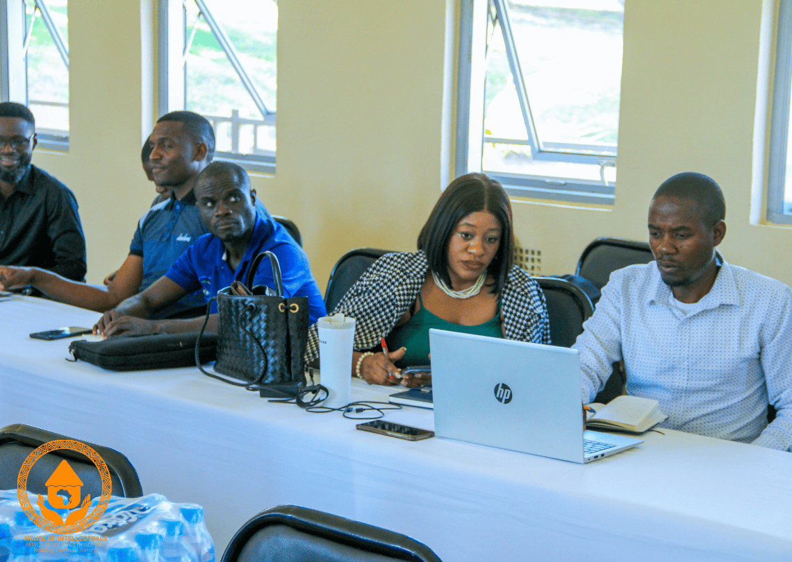 HIATAC image white-7